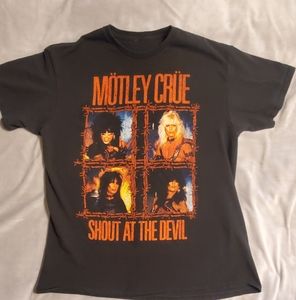 Mötley Crüe Shout At The Devil T shirt
